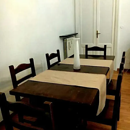 In Trastevere * רומא
